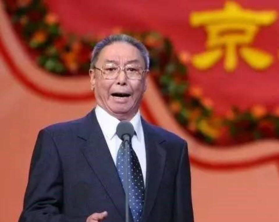 中国京剧代表人物谭元寿同志因病逝世,享年92岁,一路走好!