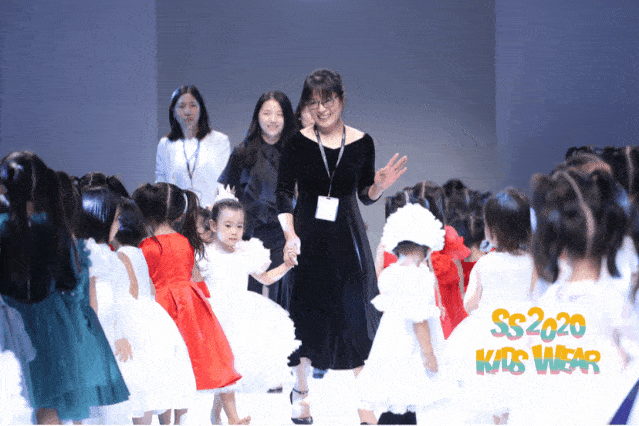 童装|SS2020 KIDS WEAR上海时装周圆满落幕，首届年度儿童时尚盛典齐收官