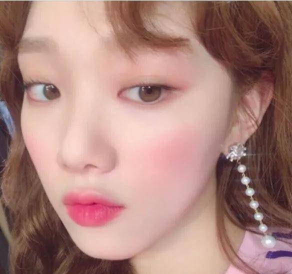 圣经|仅靠do个扇形双眼皮就救了整张土气脸！这位的反转思路请反复朗诵800遍…