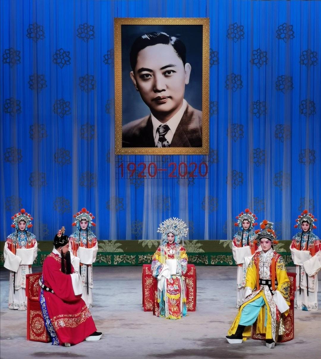 出席纪念张君秋诞辰百年专场演出活动,受益匪浅(图)_国家京剧院