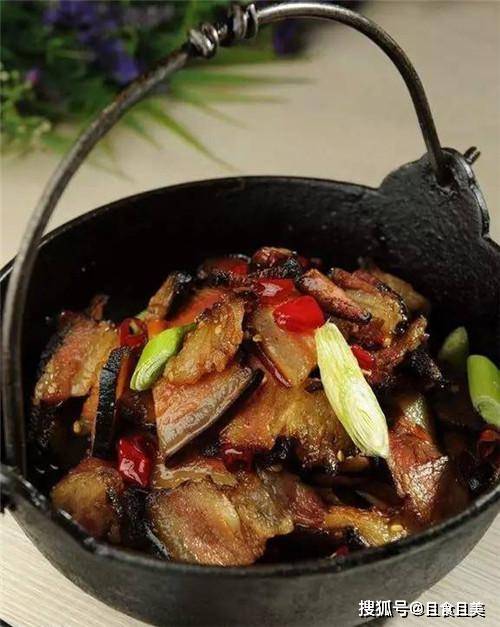 火锅系列:(五)吊锅腊三宝_腊肉