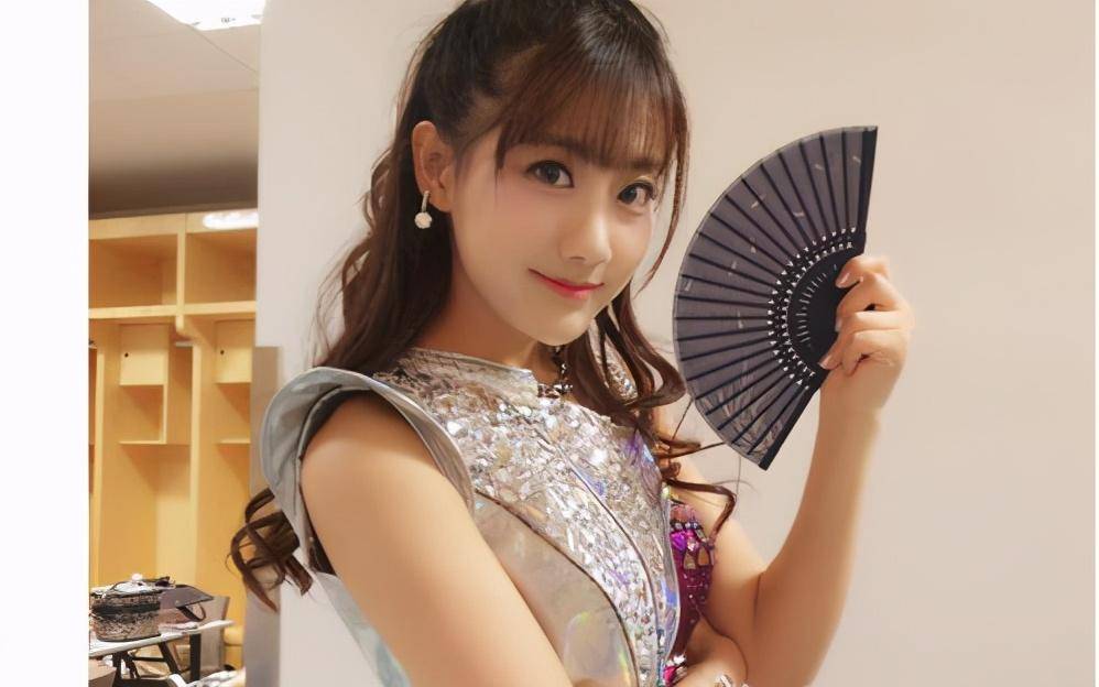 SNH48女团工资曝光！成员控诉吃不起饭，网友：还