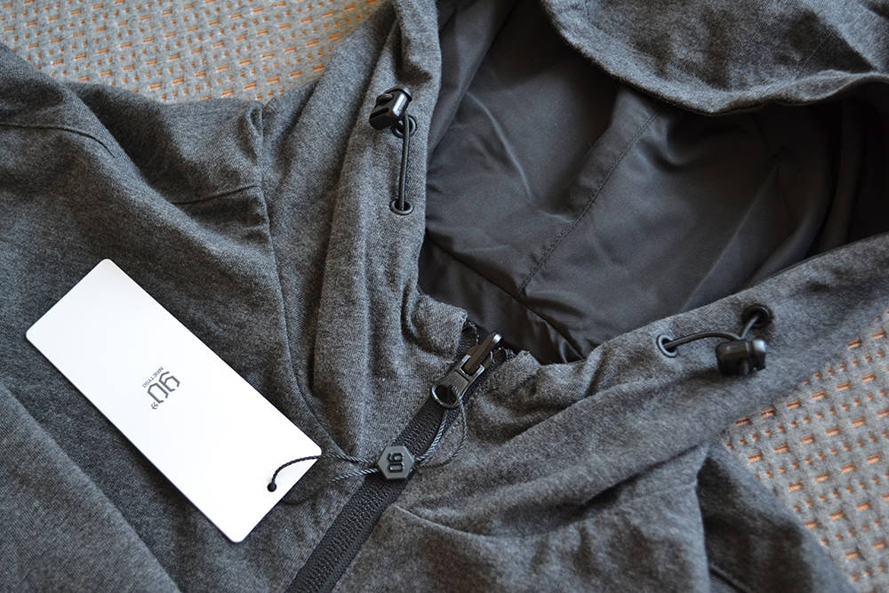 服饰|秋季的小米有品新服饰，双面连帽防泼水夹克，来自90分的温暖