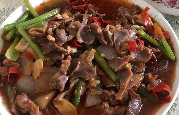 炒鸡胗鸡心家常做法 87088e2318a04cbea086b86fa182e52b.jpeg