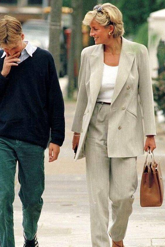 西装|这周穿什么 | 戴安娜王妃搭配好经典 西装针织搭配简单又时髦