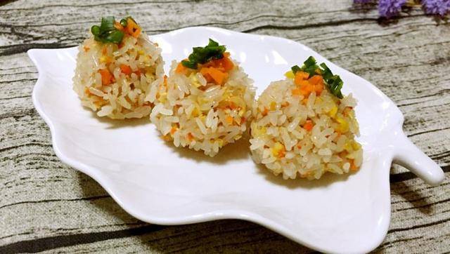 糯米丸子怎样煮好吃 2353dcc6fe9041ad8f4d5242303dbf9e.jpeg