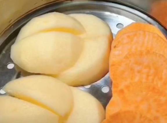 宝宝|专治宝宝便秘积食，不吃药不打针苹果红薯泥