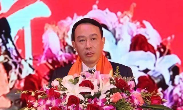 片仔癀gdp_中国gdp增长图