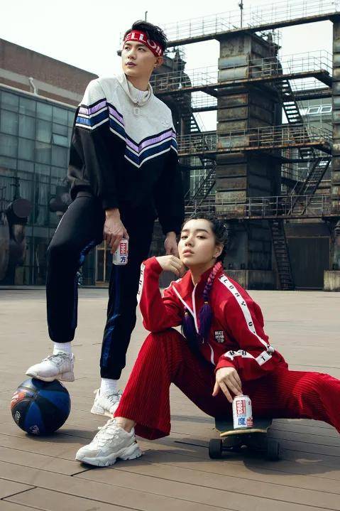 健力宝|佛山的秋日来了,一起解锁国潮秋日大片!别忘了带上你的“潮拍神器”。