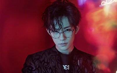 易烊千玺的手有多好看 d17cf321756e480593008e67c474dffc.jpeg