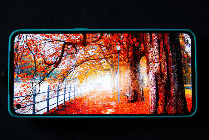 真香|一加 8T详细评测：3399元的真香屏幕超旗舰