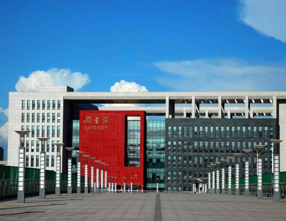 学科|其中北京理工大学排名第三校友会排名：全国最好的三所理工大学