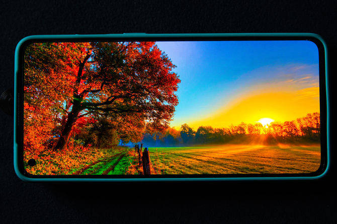 真香|一加 8T详细评测：3399元的真香屏幕超旗舰