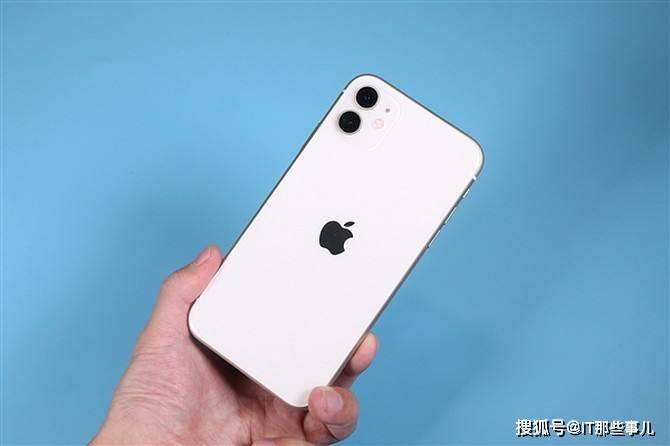 iPhone|苹果官网开启预售 哪款iPhone 12更值得入手？