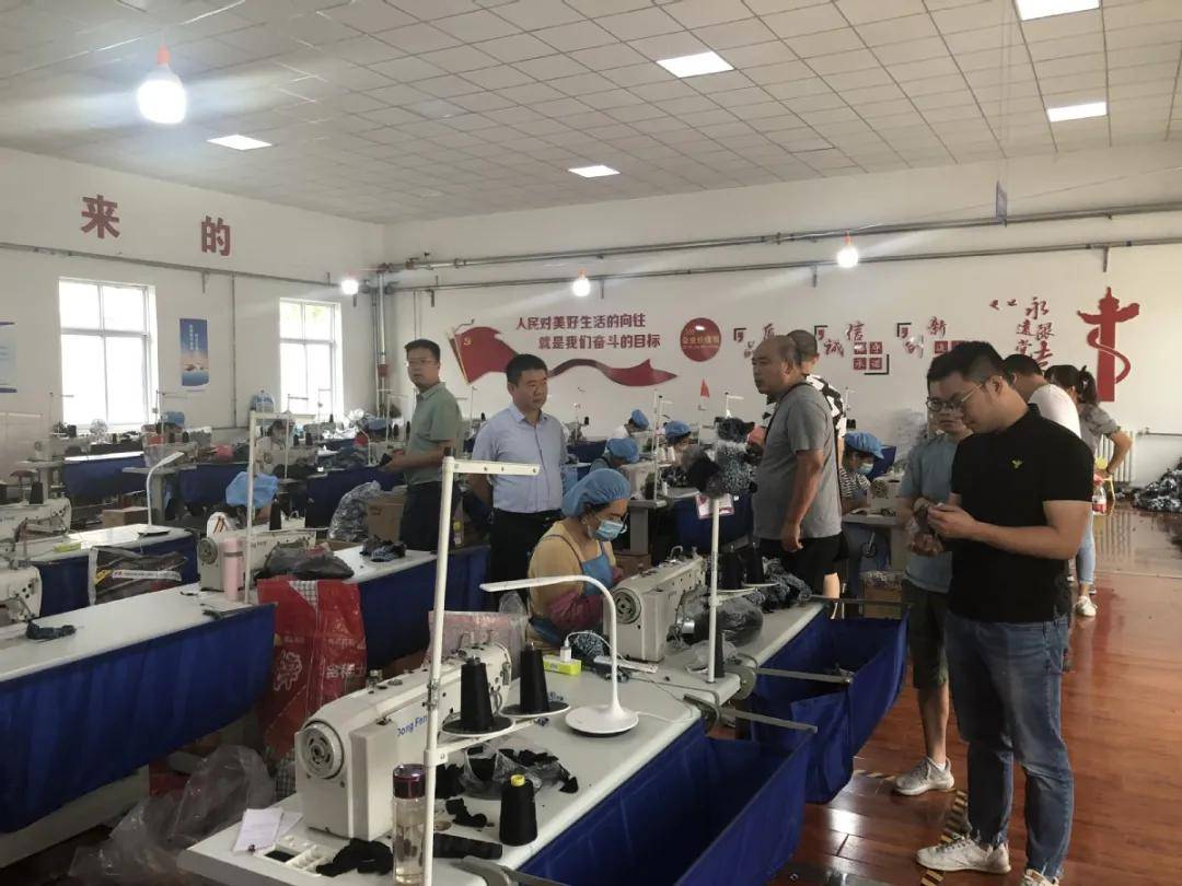 假发|帮全球时尚男女“制假”，她们赚到了第一桶金