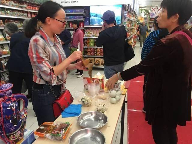 父母|孩子八岁前有这些“节俭”行为，将来容易没出息，父母不值得炫耀