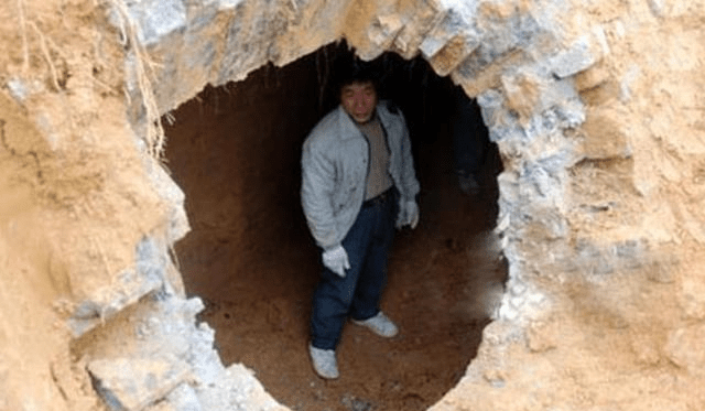 梦见在墓地里捡钱，探索梦境背后的深层含义与心理解析