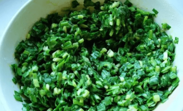 做什么菜需要加水 8b6bf66d649743f29577975d1faaf204.png