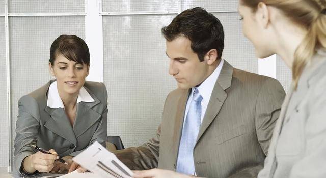 职场交往第一步:保持距离