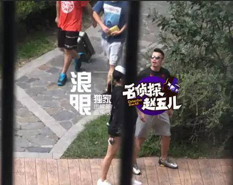 谢杏芳晒甜蜜旧照示爱林丹,被孕期出轨,还疑红毯