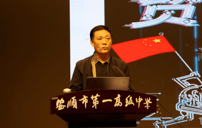 这才是真正的教育专家 96ea2420bae345aa9803a4913ff9d76f.png