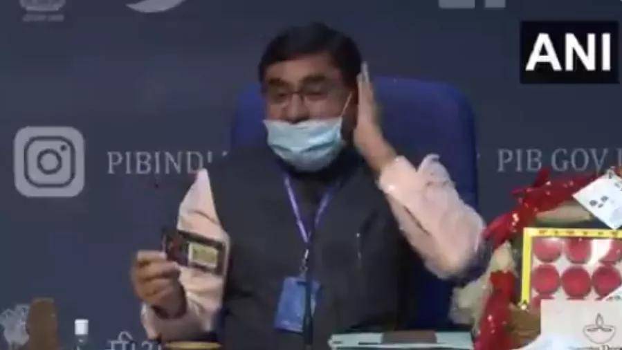 印度官方发明的牛粪芯片，那味儿实在太冲了