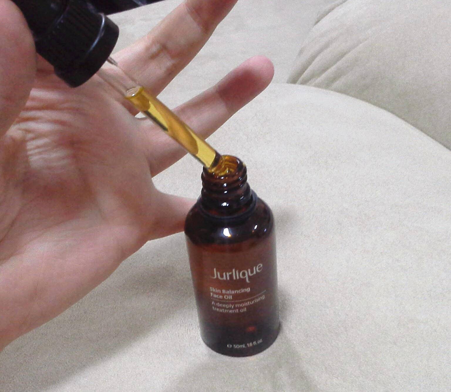 肌肤|护肤油真的很有油吗？抹油真的很快乐，特别是在现在