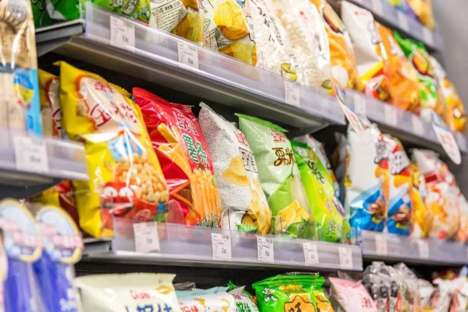 购物|帝都便利店来了！竟藏着打工人的快乐饭堂...