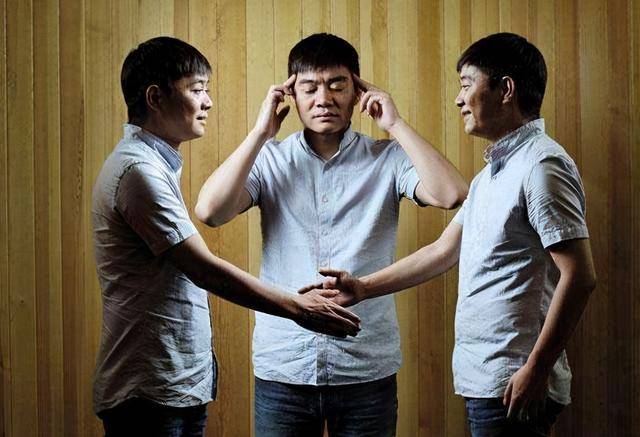 阿里|原创阿里投资的陌陌，今年股价惨遭腰斩，41岁唐岩突然卸任CEO