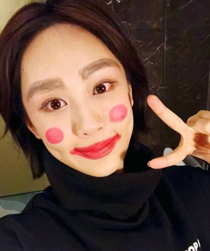 杨紫|杨紫的小丑妆上热搜太辣眼睛？这才是小丑妆的正确打开方式