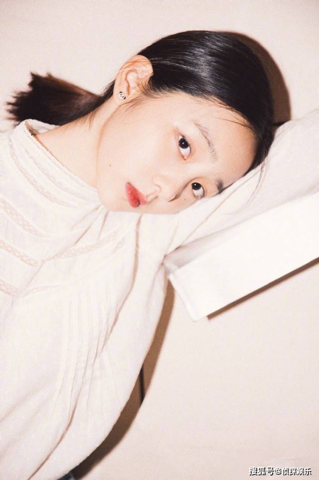 孙莉晒大女儿称“长大后你就成了我”，多多花