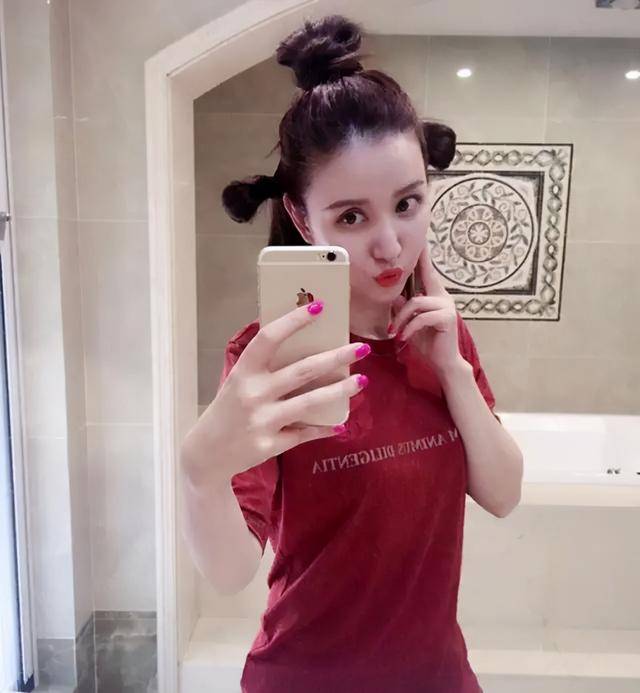 爱心|原创张萌别墅内景曝光，电影房藏老公爱心设计，为环保家里堆满纸箱