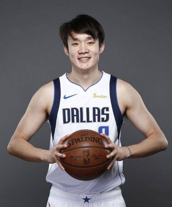 平常心篮球照片 97fb48946c85491c9188918d05ca4208.jpeg