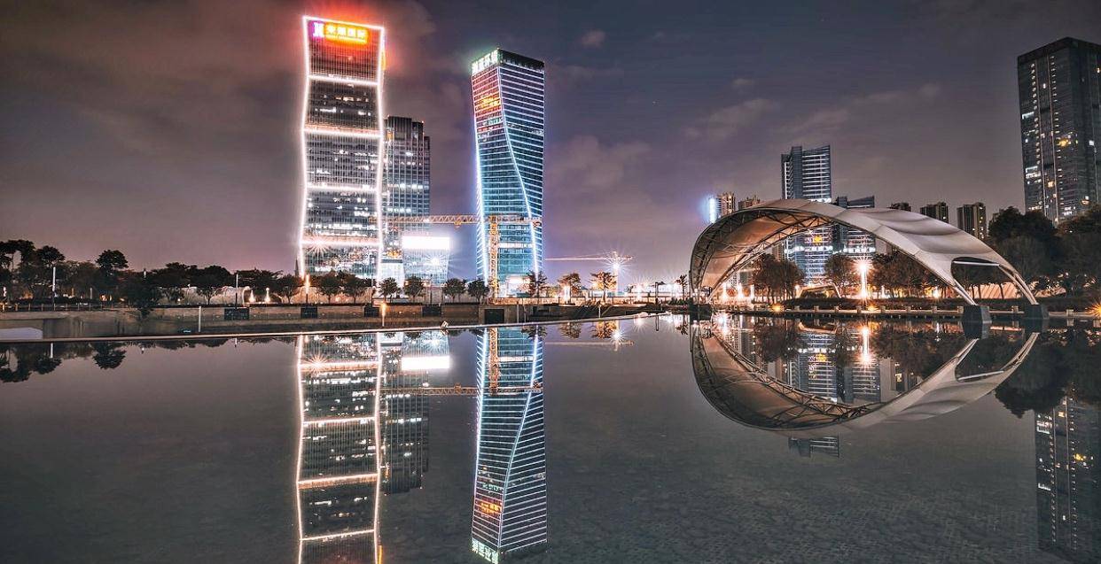辽宁经济总量最低的市_辽宁经济职业技术学院(2)