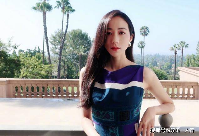 衣帽间|走进演员韩雪的豪宅，一个衣帽间十几米长，感觉可以开服装店了
