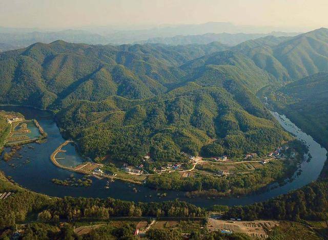 青龙县人口最多村_青龙县蛇盘兔村山景(3)