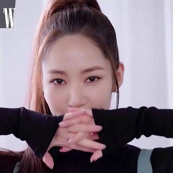 电视剧|原创朴敏英也变脸啦？鼻子变翘颧骨变高，看起来欧美范十足