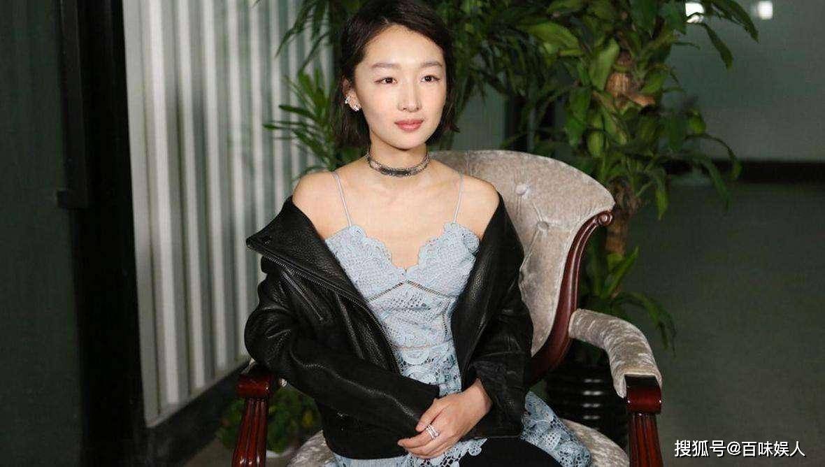 周冬雨:从“最丑谋女郎”到“三金大满贯”,像白酒一样后劲儿大