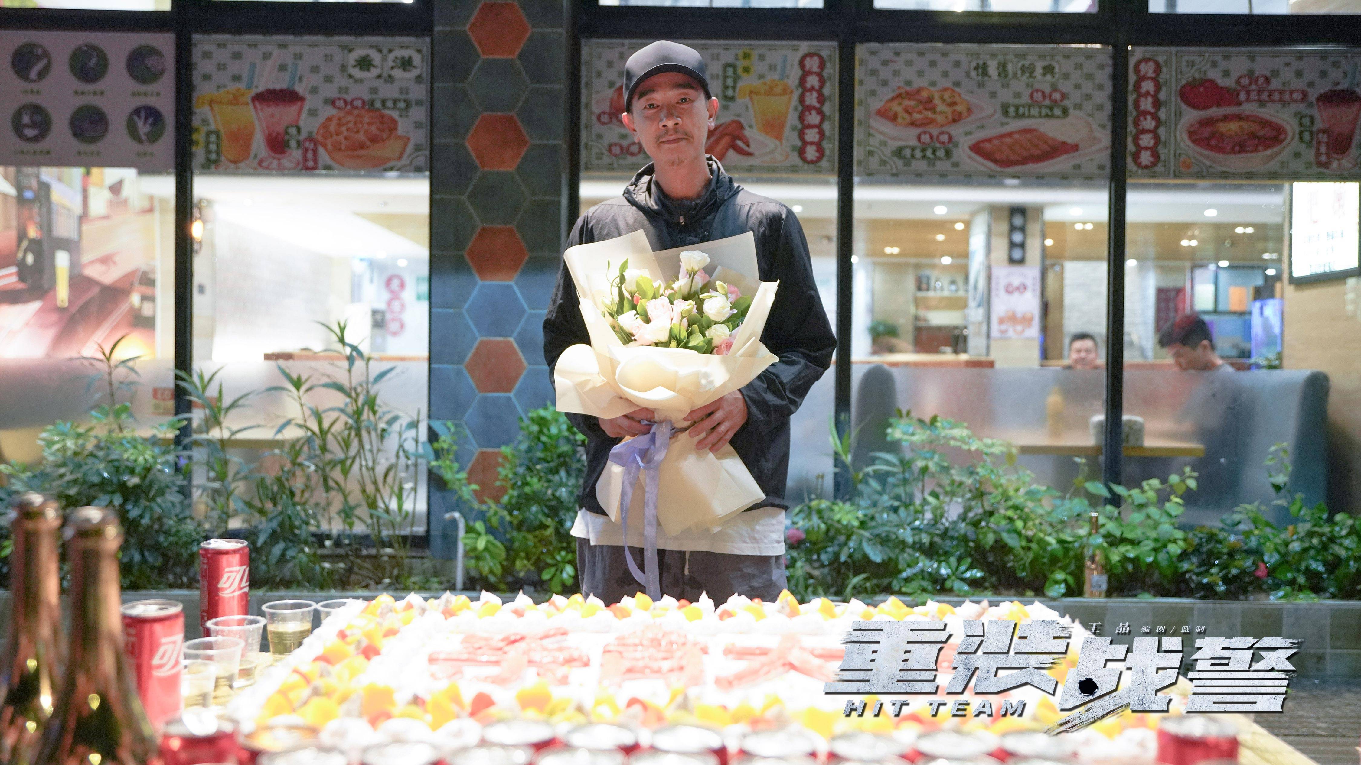 港式警匪片《重装战警》杀青曝先导海报 陈小春