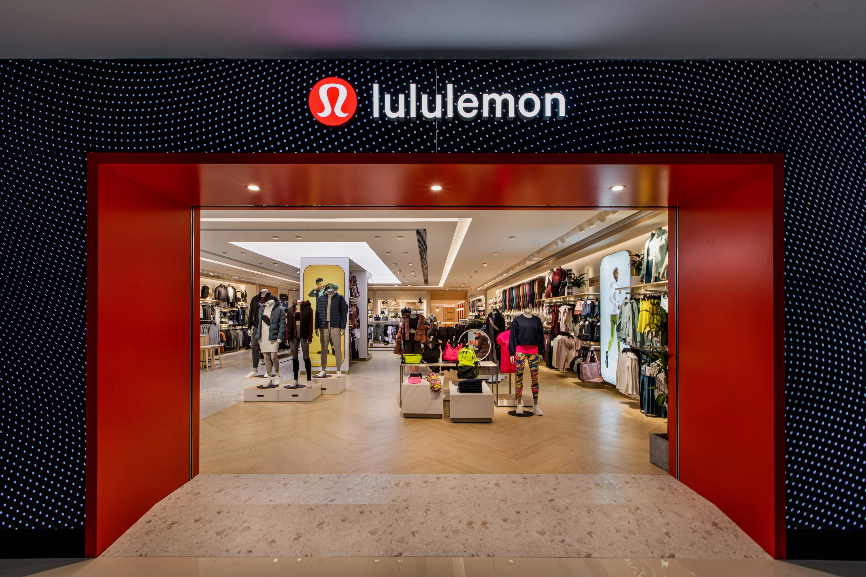 lululemon重庆北城天街门店正式开业