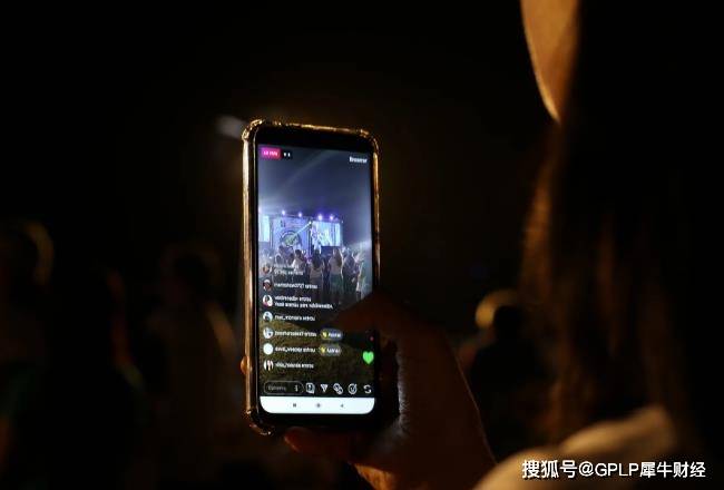 直播|直播行业大变局 百度巨额收购YY国内业务 BAT欲三分天下？