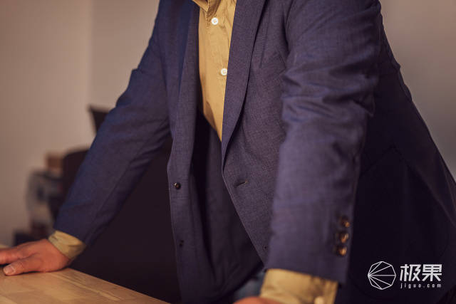 西装|AI智能定制，弹力十足巨能装，专治各种“身材不服”