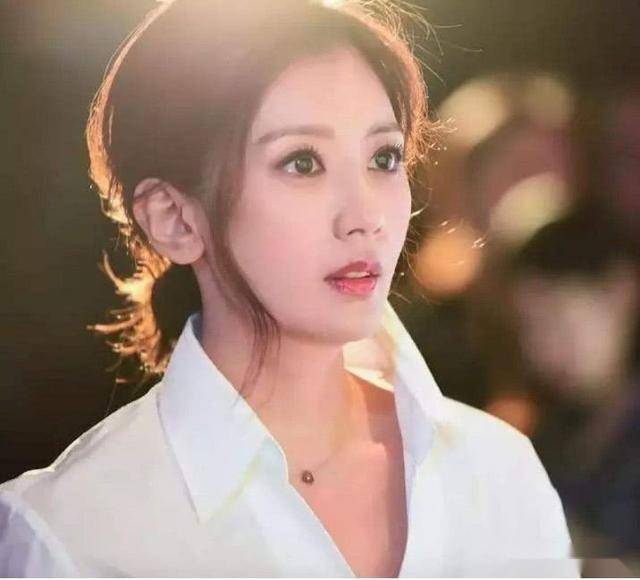 什么叫做有灵气的女人 d8f7d0246ac54ac083dc63c360d91448.jpeg