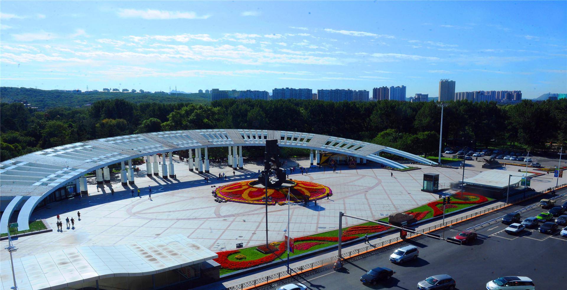 海城gdp_霞海城隍庙月老图片