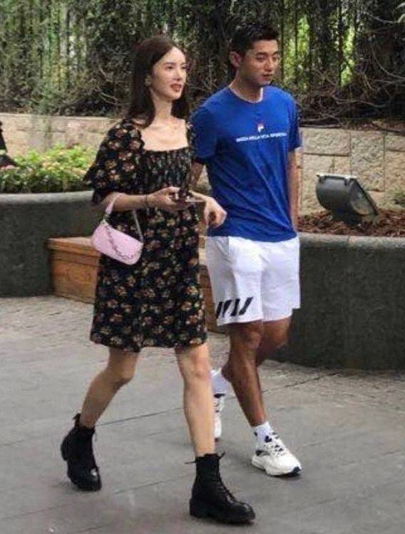 金晨与张继科约会,搞笑又尴尬,张妈妈一句话亮了