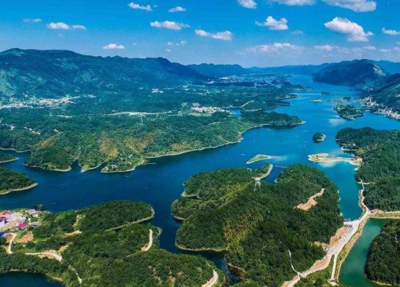 黄石GDP发展潜力_黄石美剧(2)