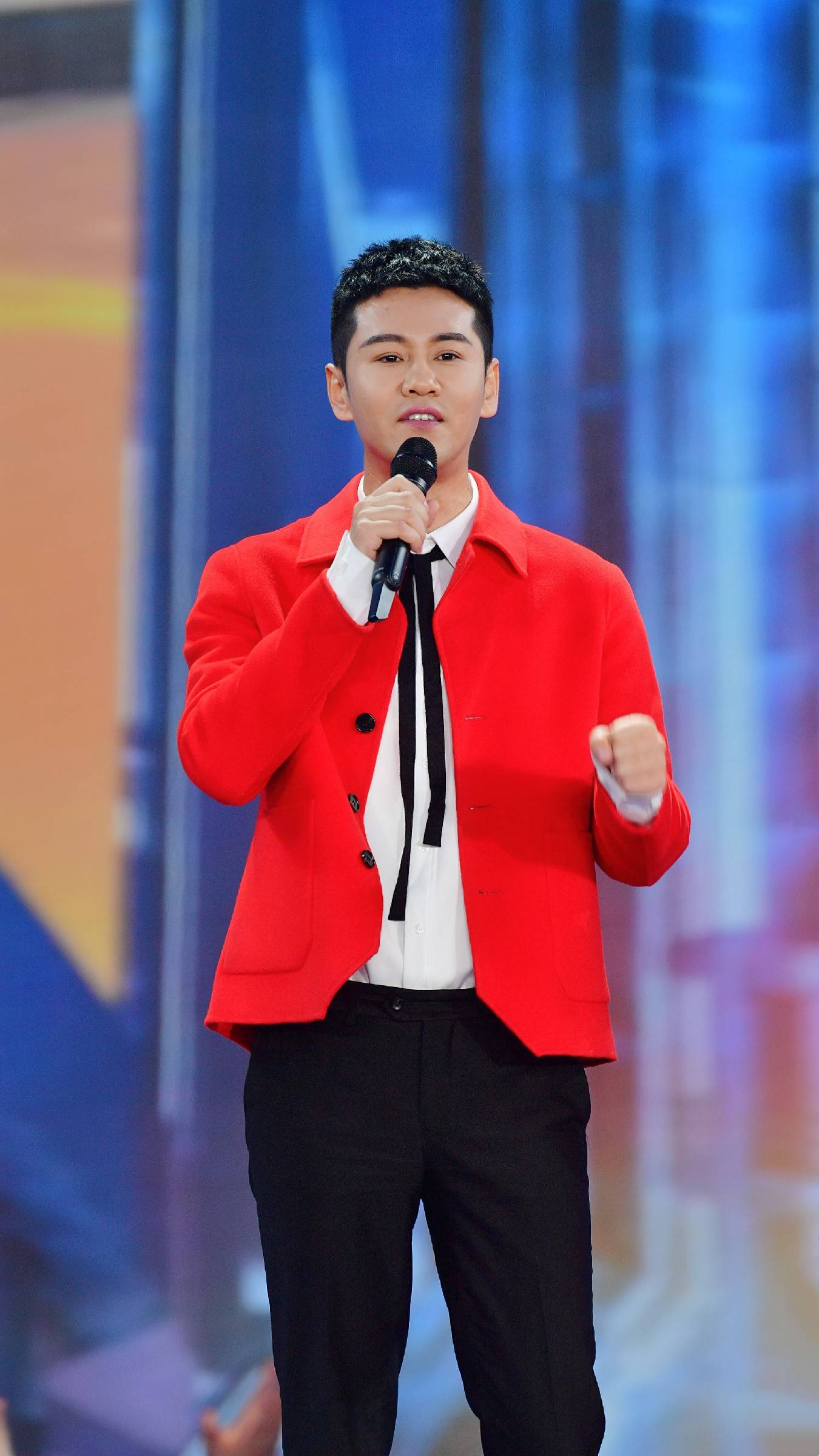 徐子崴新歌《普洱的冬天》温心首发在立冬唱出最暖的思念