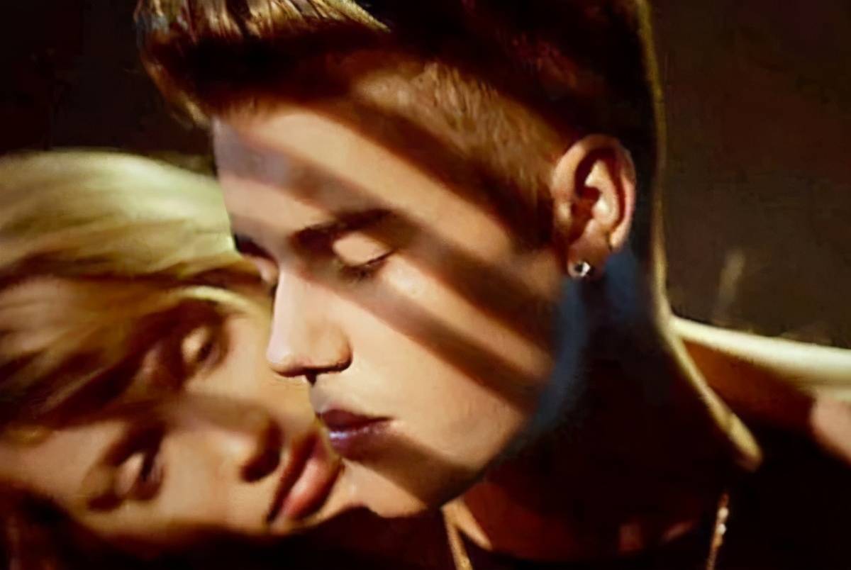 炫妻狂魔贾斯汀比伯是表演型人格，对老婆只是像宠物一样_搜狐网, image size:1200x804