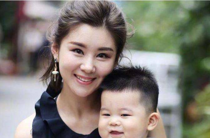 女明星颜值排名排名_女星颜值速报|姚笛复出尚未成功,脸已经变惹