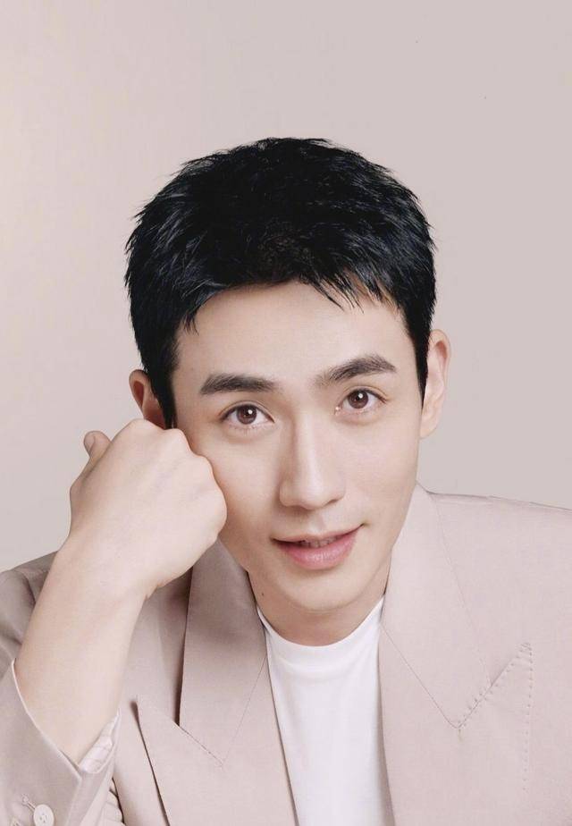 张彬彬一句话否认隐婚生子，网友调侃朱一龙，